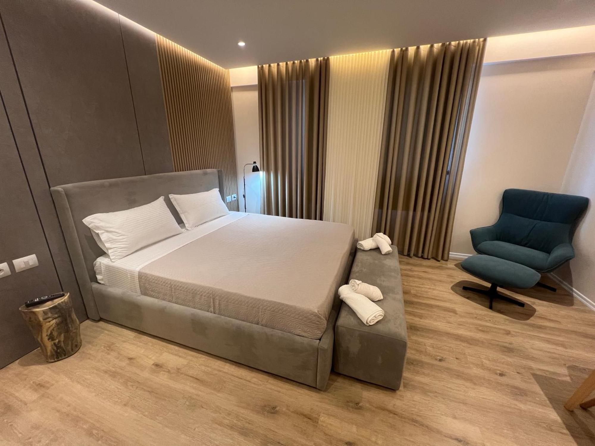 City Center Suite Tirana Extérieur photo