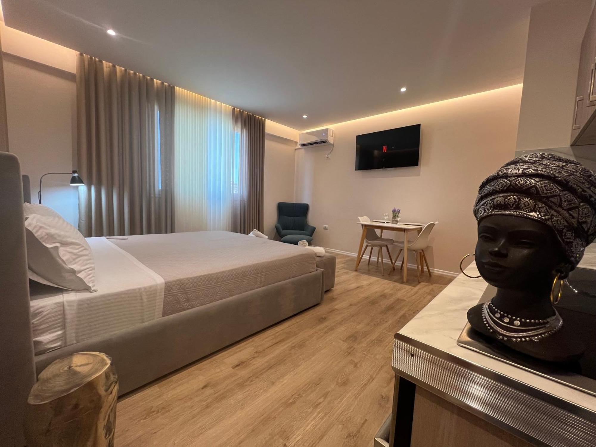 City Center Suite Tirana Extérieur photo
